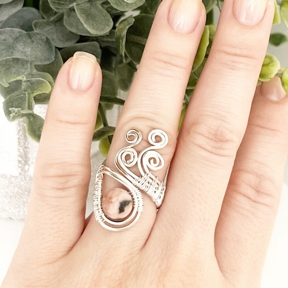 Artisan🤩 Handmade natural pink zebra Jasper rings ✨ - Picture 3 of 5